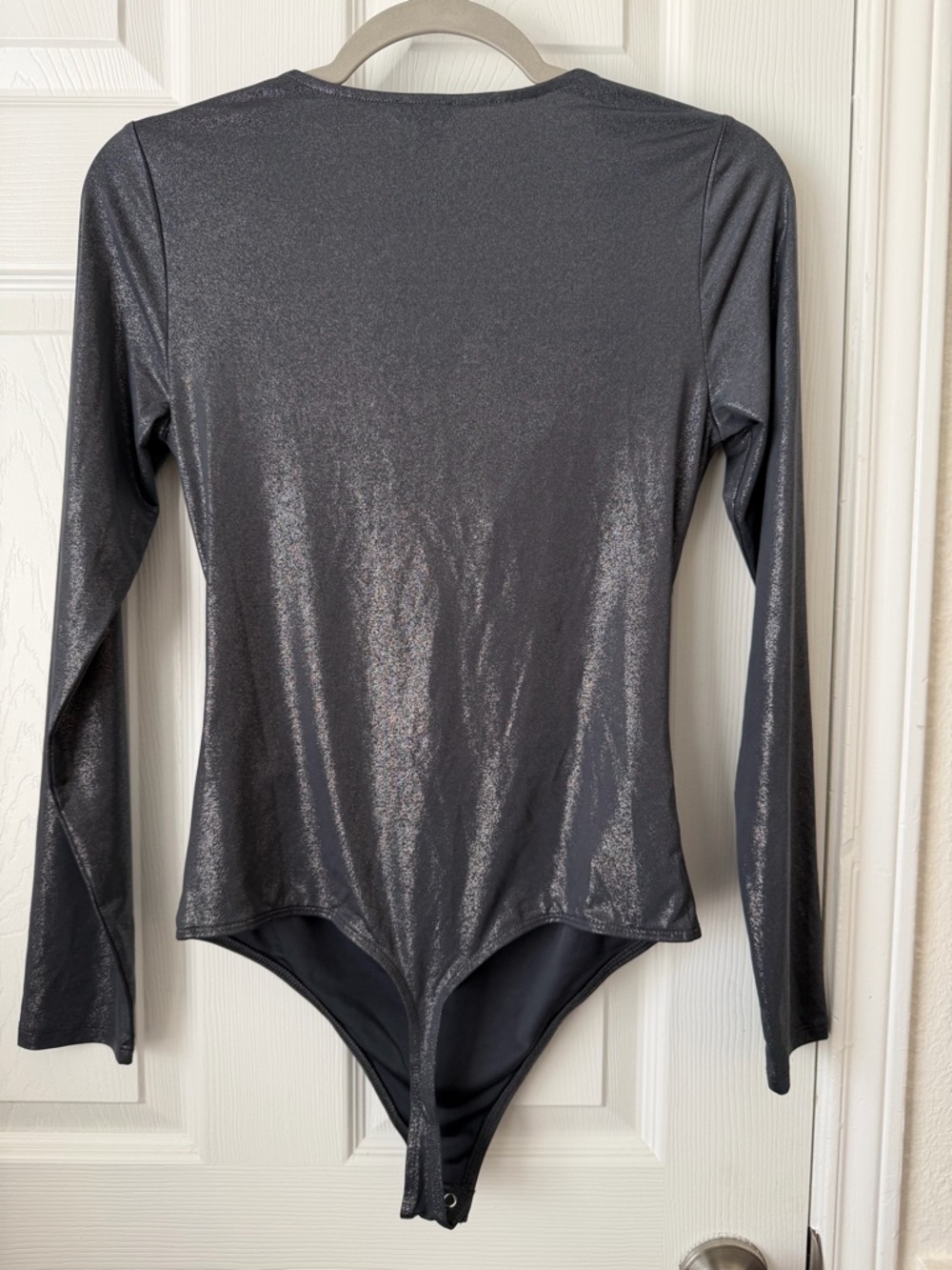 Express Body Contour Metallic Twist Front Bodysuit M NWT Long Sleeve - Picture 4 of 7